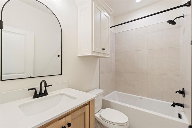 729 Montauk Way, Edmond, OK 73034