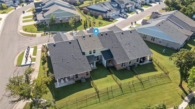 729 Montauk Way, Edmond, OK 73034