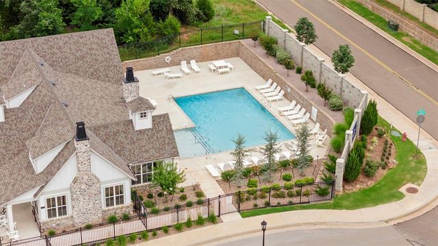 729 Montauk Way, Edmond, OK 73034