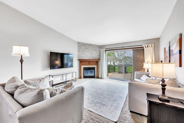 2924 NANDINA WAY, Green Bay, WI 54313