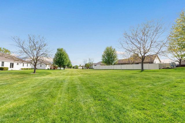 2924 NANDINA WAY, Green Bay, WI 54313