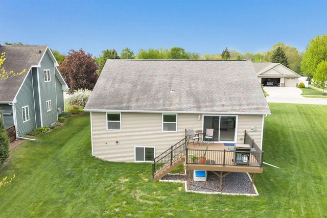 2924 NANDINA WAY, Green Bay, WI 54313
