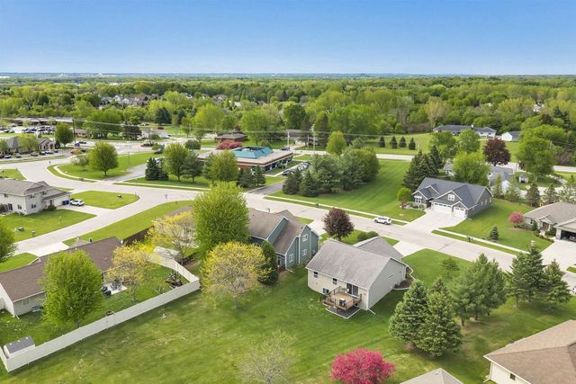 2924 NANDINA WAY, Green Bay, WI 54313