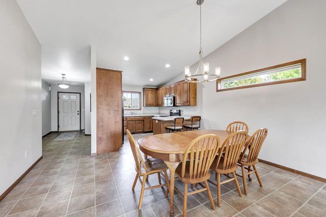 2924 NANDINA WAY, Green Bay, WI 54313