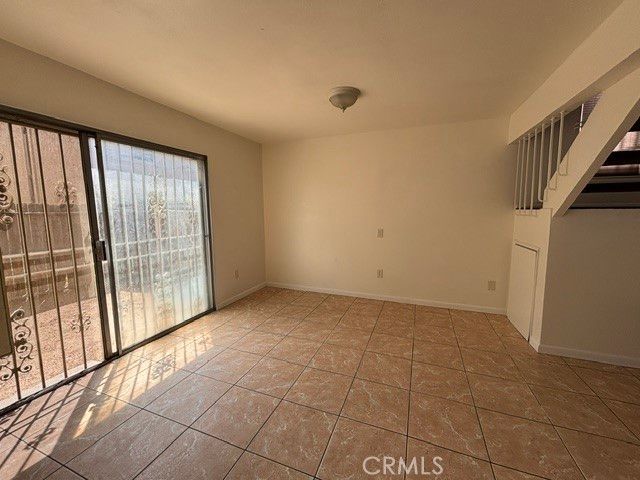 7925 Midhurst, Highland, CA 92346