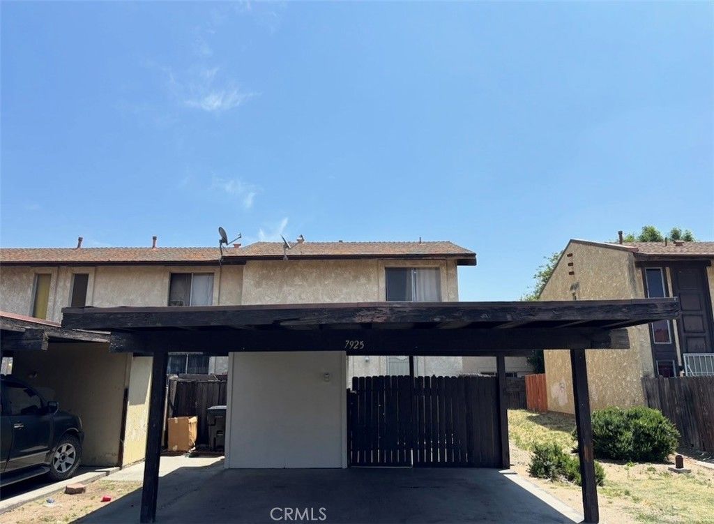 7925 Midhurst, Highland, CA 92346