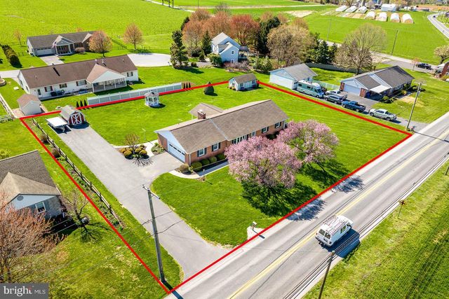 480 N RAILROAD AVE, New Holland, PA 17557