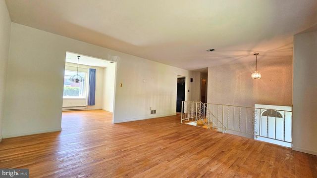 524 E TIOGA ST, Allentown, PA 18103