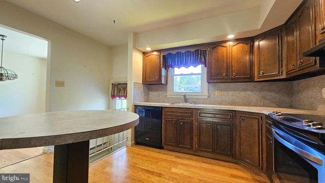 524 E TIOGA ST, Allentown, PA 18103