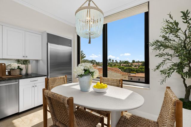 200 Bradley Place 301, Palm Beach, FL 33480
