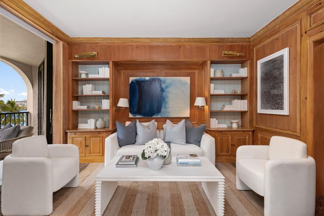 200 Bradley Place 301, Palm Beach, FL 33480