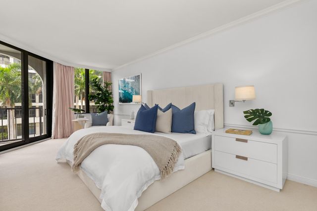 200 Bradley Place 301, Palm Beach, FL 33480