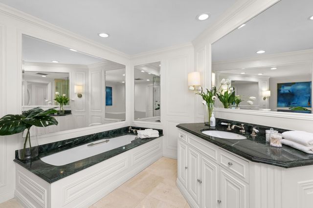 200 Bradley Place 301, Palm Beach, FL 33480