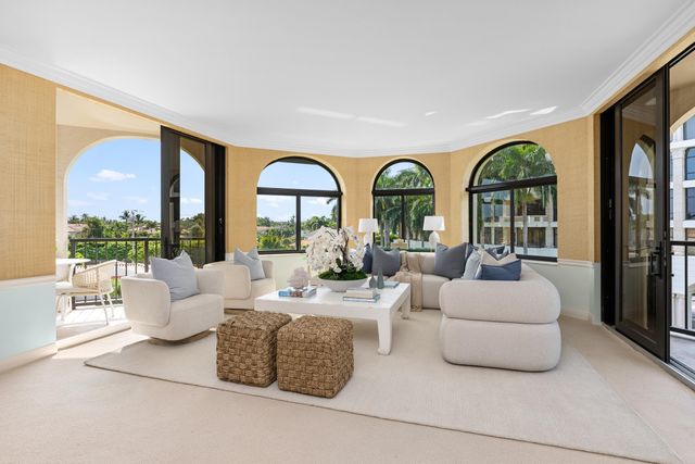 200 Bradley Place 301, Palm Beach, FL 33480