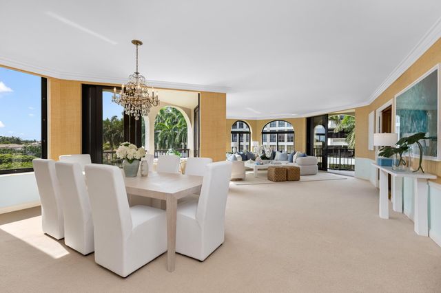 200 Bradley Place 301, Palm Beach, FL 33480