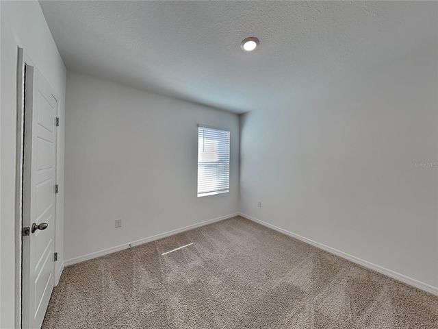 3515 NETTLE LOOP, Tavares, FL 32778