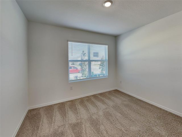 3515 NETTLE LOOP, Tavares, FL 32778