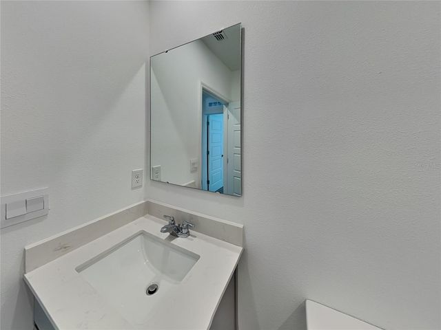 3515 NETTLE LOOP, Tavares, FL 32778