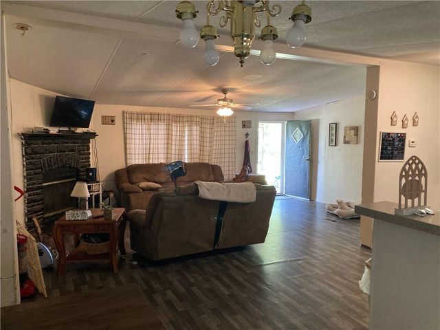 527 PAULINE Street, Marksville, LA 71351