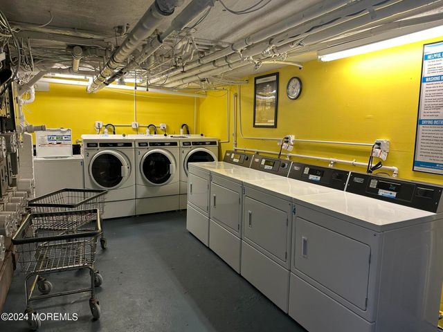 302 Deal Lake Drive 17, Asbury Park, NJ 07712