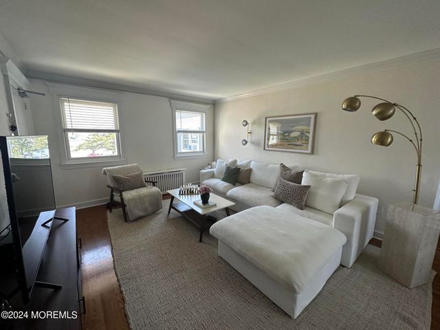 302 Deal Lake Drive 17, Asbury Park, NJ 07712