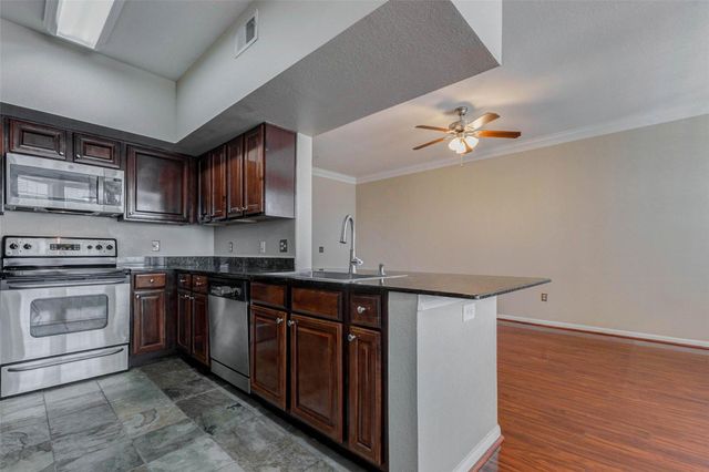 7575 Kirby Drive 1305, Houston, TX 77030