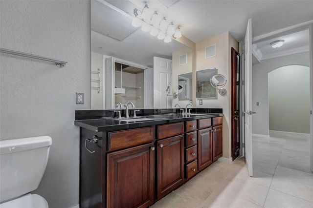 7575 Kirby Drive 1305, Houston, TX 77030