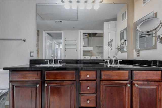 7575 Kirby Drive 1305, Houston, TX 77030