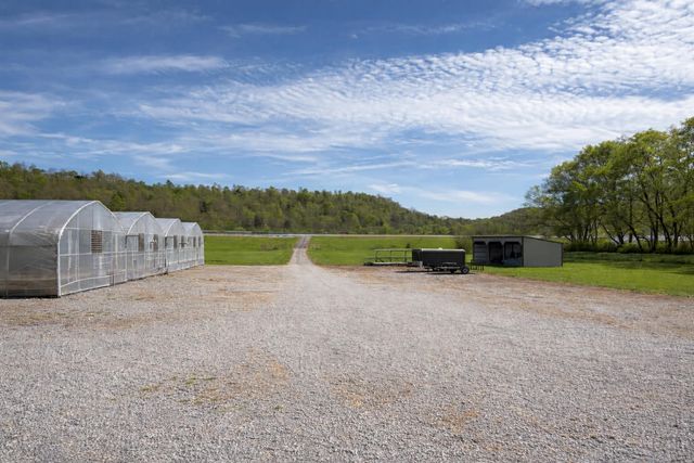 2461 Bodenham Rd, Pulaski, TN 38478