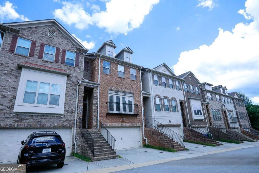 1920 Townsend Court, Atlanta, GA 30329