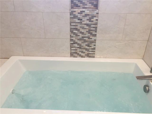 8500 Glider Avenue, Los Angeles, CA 90045