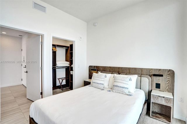 580 72nd Street 2102, Miami Beach, FL 33141