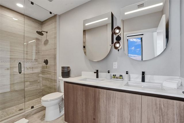 580 72nd Street 2102, Miami Beach, FL 33141