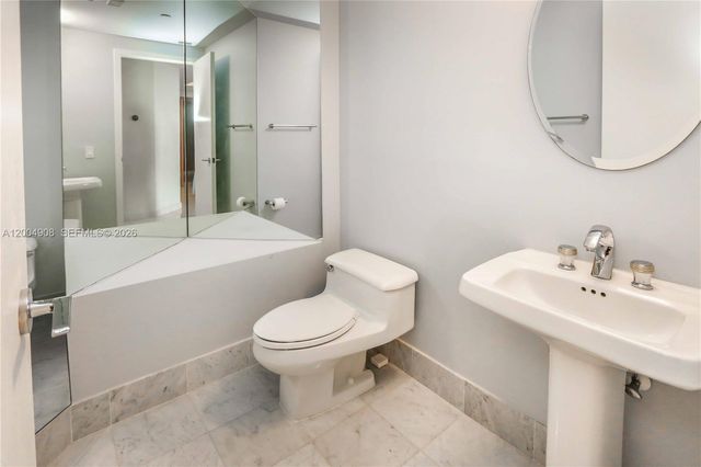 3802 NE 207th St 2604, Aventura, FL 33180
