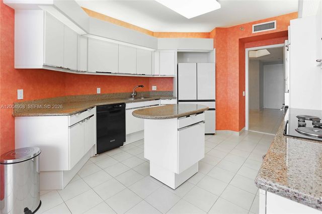 3802 NE 207th St 2604, Aventura, FL 33180