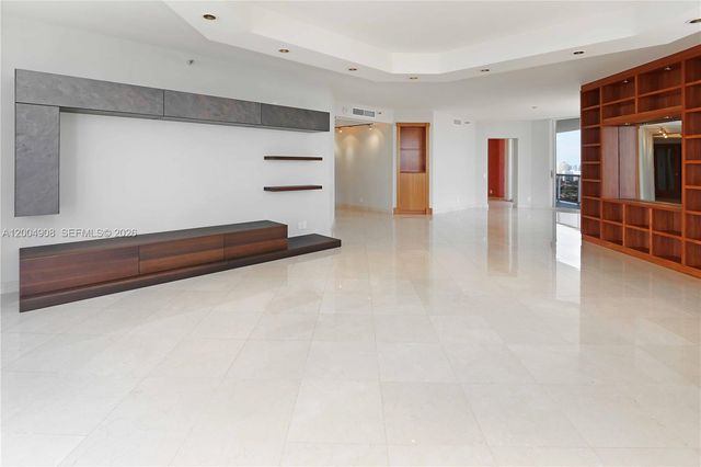 3802 NE 207th St 2604, Aventura, FL 33180