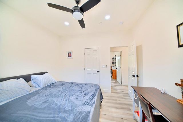 213 W South Street, Tracy, CA 95376