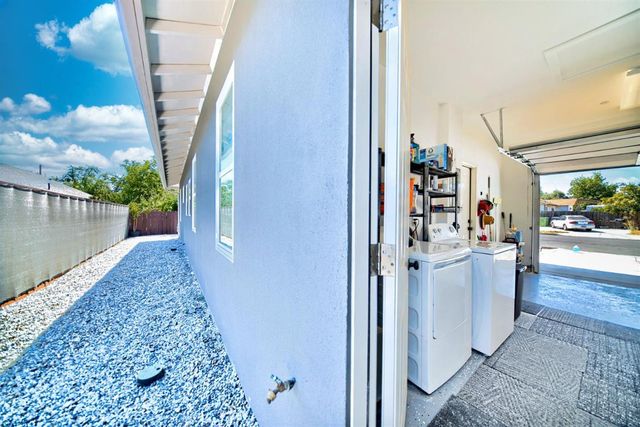 213 W South Street, Tracy, CA 95376