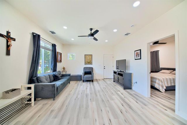 213 W South Street, Tracy, CA 95376