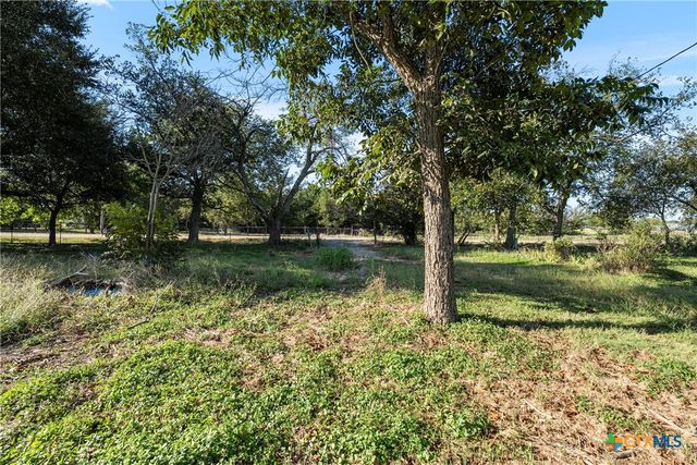 8671 Buckhorn Cemetery Rd, Moody, TX 76557