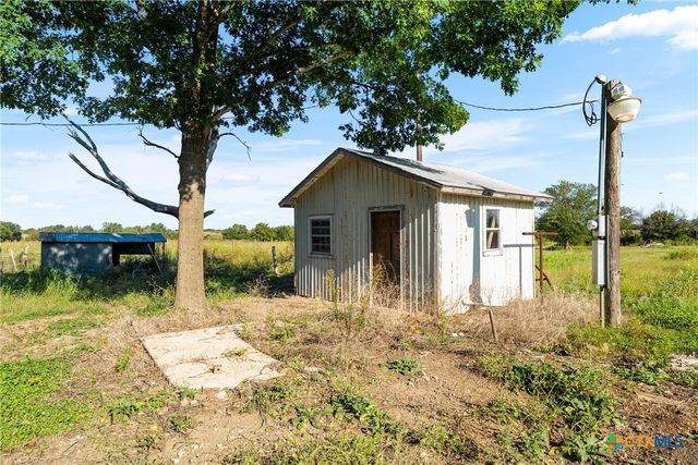 8671 Buckhorn Cemetery Rd, Moody, TX 76557