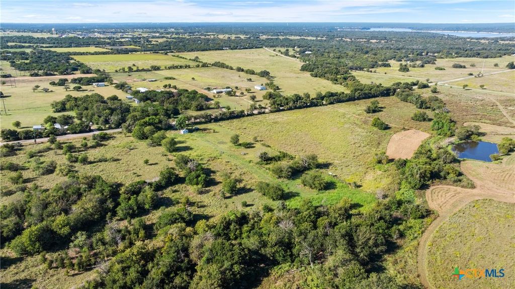 8671 Buckhorn Cemetery Rd, Moody, TX 76557