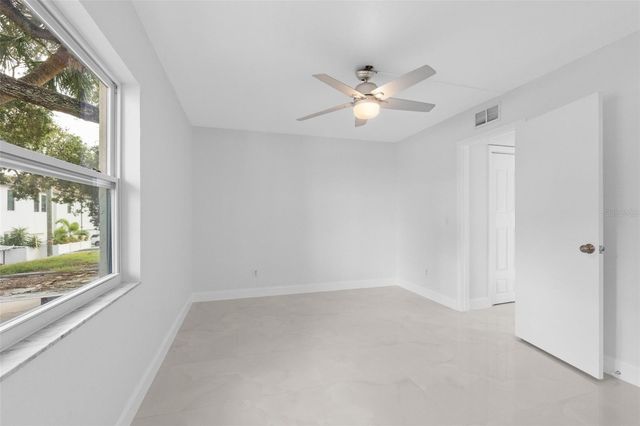 4611 W NORTH B STREET 228, Tampa, FL 33609