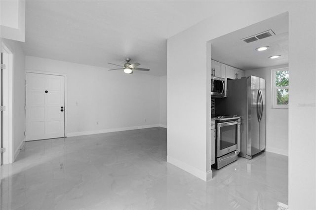 4611 W NORTH B STREET 228, Tampa, FL 33609