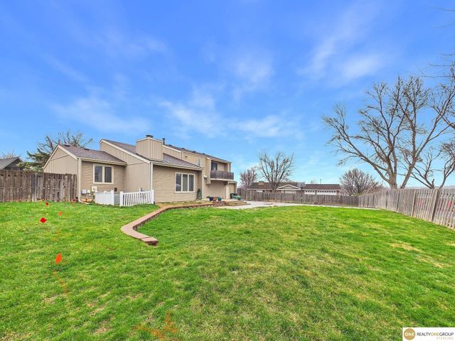 12615 Sky Park Drive, Omaha, NE 68137