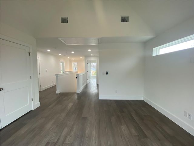 1916 Webberville RD B, Austin, TX 78721
