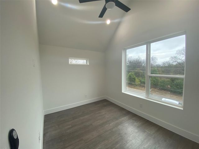 1916 Webberville RD B, Austin, TX 78721