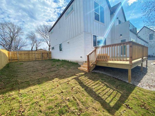 1916 Webberville RD B, Austin, TX 78721