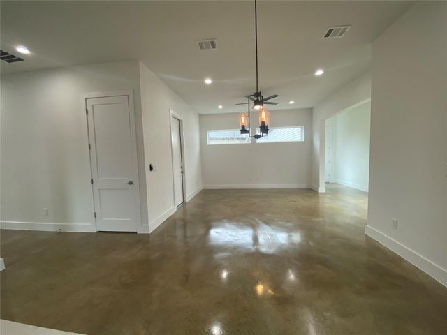 1916 Webberville RD B, Austin, TX 78721