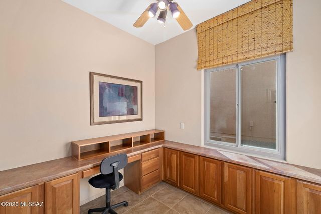 852 W Mountain Stone Drive, Green Valley, AZ 85614